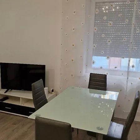 Eleonora Apartment